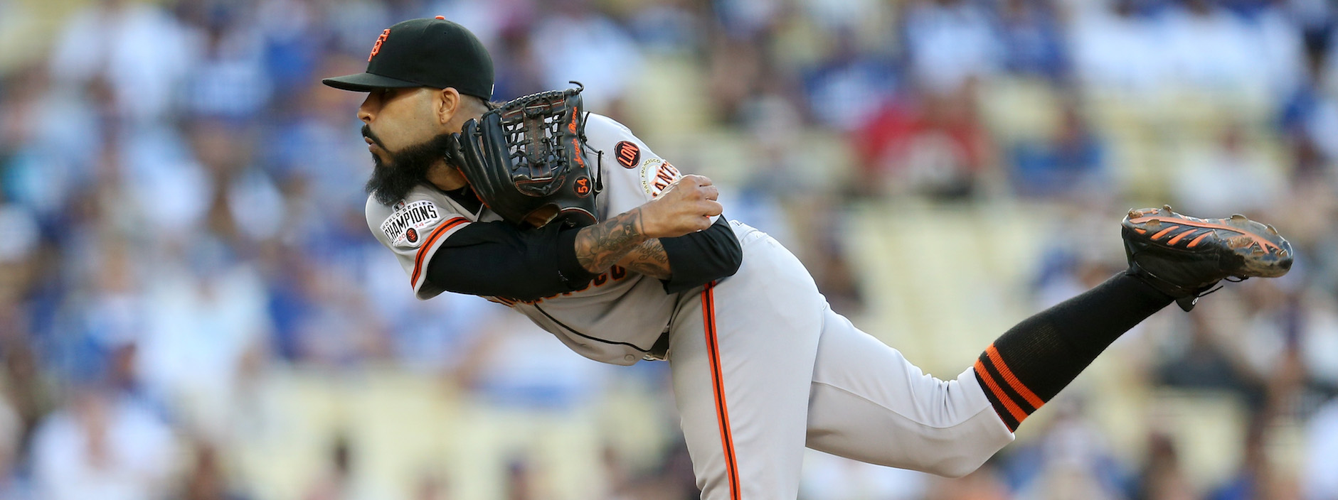 Photo of Giants’ Sergio Romo to sign 1-year deal with rival Dodgers