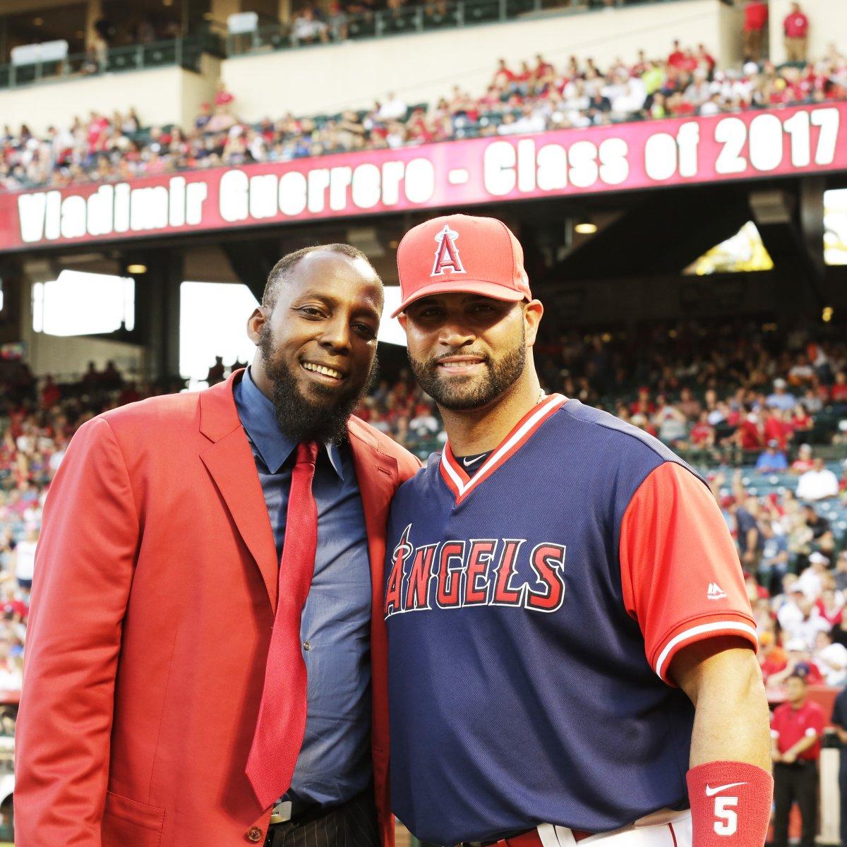 Photo of Vladimir Guerrero gets his wings as member of Angels Hall of Fame
