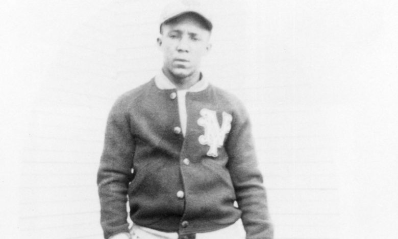Star shortstop Horacio Martinez, a Santo Domingo native who played for the Negro Leagues’ New York Cubans in the 1930s.
